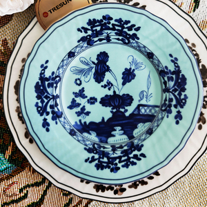 2025 China nuevo diseño de lujo hueso fino juego de platos de porcelana azul cielo claro forma Floral 4 Uds juego de cena y catering para eventos y alquiler - Product Image 6