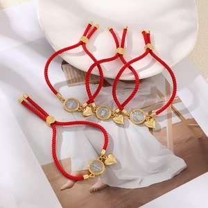 LS-D970 Pulsera de Moda Chapada en Oro con Dijes de San Benito/Virgen María, Venta al por Mayor, Pulsera Religiosa Chapada con Cuentas para Mujer - Product Image 3