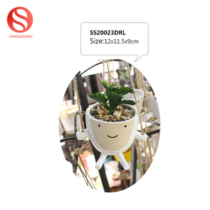 Personnalisé petit personnes poupée suspendue en céramique <span class=keywords><strong>fleur</strong></span> <span class=keywords><strong>pot</strong></span> <span class=keywords><strong>de</strong></span> plantes succulentes pour <span class=keywords><strong>Amazon</strong></span> fournisseur - Product Image 2