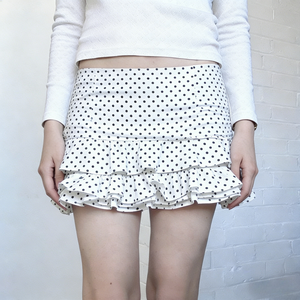 Falda corta casual de verano con volantes y estampado de lunares, de cintura baja, estilo bodycon, para el día a día. - Product Image 3