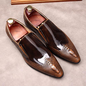 Chaussures en cuir d'affaires pour hommes Chaussures habillées formelles en cuir de vachette Style européen Petite taille 35 - Product Image 1