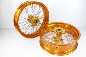 Juego completo de 17 pulgadas para SXF <span class=keywords><strong>EXC</strong></span> Stark Varg 250 <span class=keywords><strong>350</strong></span>, rueda de motocicleta de aleación personalizada, ruedas <span class=keywords><strong>Supermotard</strong></span> <span class=keywords><strong>KTM</strong></span> - Product Image 4