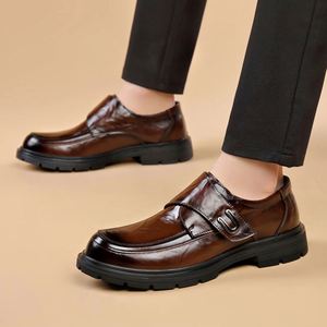 Mocasines de Cuero Genuino Marrón con Punta Redonda, Plantilla Acolchada de EVA y Suela de Goma, Zapatos Casuales para Hombre para Todas las Temporadas - Product Image 4