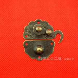 Boucle de boîte en métal de style antique 34x45mm pour boîte cadeau, nouveau design chinois, fermoir en fer, forme irrégulière K37 - Product Image 4