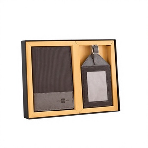 Set de Regalo de Viaje Personalizado de Cuero PU, Porta Pasaportes y Etiqueta para Equipaje - Kit de Viaje Empresarial Promocional para Ocasiones Festivas - Product Image 1