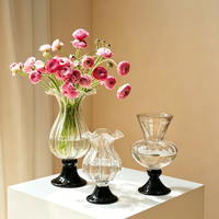Vase en verre transparent de luxe vintage, style chinois du milieu du siècle, vase à fleurs de bureau pour la décoration de la maison, du couloir et du salon