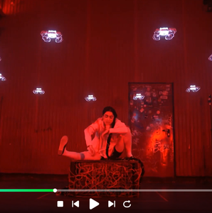 Système de performance de formation de drones à basse altitude avec écran LED publicitaire pour les événements de scène intérieure/extérieure, mariages, concerts - Product Image 2