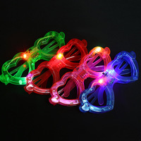 Lunettes LED lumineuses en plastique pour enfants Lunettes LED clignotantes drôles pour Diwali Noël Saint Valentin Nouvel An Nouveautés