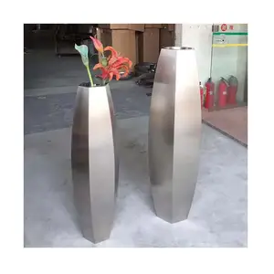 Custom Modern Metal Flowers Vase Stainless Steel Garden Plant Pot Corten Steel Stand Vase