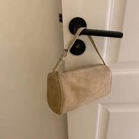 Sac à bandoulière cylindrique en daim avec fermeture éclair dorée et sangle réglable, petit sac à main pour usage quotidien décontracté