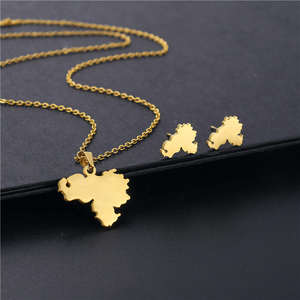 निर्माता स्टेनलेस स्टील 18K गोल्ड वेनेजुएला मानचित्र आकर्षण लटकन हार बालियां आभूषण सेट - Product Image 1