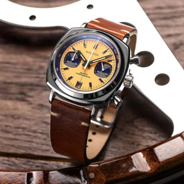 High Quality Alloy Leather Strap Irregular Case Chronograph Quartz Watch for Men with Custom Logo Waterproof & Luminous