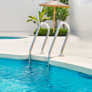 <span class=keywords><strong>Échelle</strong></span> de <span class=keywords><strong>piscine</strong></span> en acier inoxydable 316/304 OEM d'usine, main courante résistante à la corrosion pour piscines enterrées, installation facile - Product Image 5