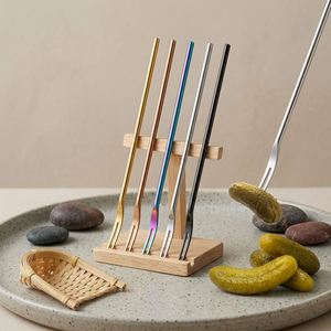 Fourchette à long manche en acier inoxydable 304 pour fruits, desserts et cornichons, idéale pour la vente en gros - Product Image 1