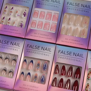 Bandes adhésives de <span class=keywords><strong>faux</strong></span> <span class=keywords><strong>ongles</strong></span> en matériau ABS personnalisé en gros Styles de conception multiples 24 pièces avec emballage laser pour les doigts - Product Image 3