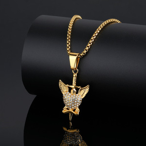 Commercio all'ingrosso Vintage a forma di cuore zircone acciaio al titanio volare ala intorno al cavaliere <span class=keywords><strong>spada</strong></span> e cuore collana pendente per gli uomini (BN194) - Product Image 2