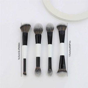 Pinceau de maquillage double extrémité, pinceau double face pour fond de teint et poudre avec extrémité pour anticernes, manche en bois, poils doux pour femmes - Product Image 4