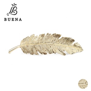 Accessori per capelli in metallo di moda con fermaglio per capelli in piuma di personalità in lega d'oro per ragazze - Product Image 6