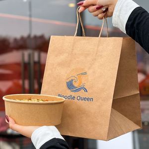 Sac en papier kraft personnalisé pour restaurant, sac à emporter pour nouilles et emballage alimentaire personnalisé avec logo - Product Image 4