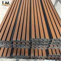 Panneau mural cannelé PS Premium pour intérieur, panneau décoratif 3D en polystyrène à texture bois