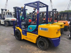 Chariot élévateur diesel Komatsu FD30 de 3 tonnes d'occasion du Japon, machine de levage avec composants de roulement de moteur essentiels, à Shanghai - Product Image 3