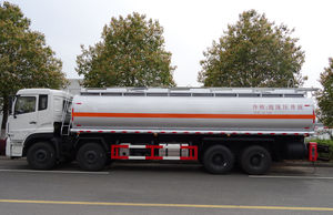 Camión Cisterna de Combustible Diésel y Gasolina 6x4 con Capacidad de 15 Toneladas y 25 Toneladas, Nuevo Camión Cisterna de Acero Manual para Aceite, Volumen del Tanque de 25000L - Product Image 1