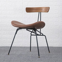 Chaise de salle à manger de style industriel Zhenmei, en fer forgé, dossier en cuir, design de luxe léger, tabouret de bar design pour la maison