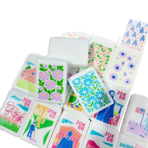 Expédition immédiate : Ensemble de Mahjong américain moderne de luxe 160 pièces, design personnalisé avec symboles américains illustrés, en acrylique écologique, pliable - Product Image 2