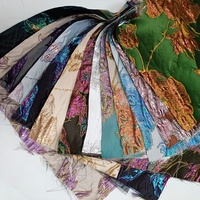 Tissu Jacquard Gaufré Floral à Fil Doré Tissé, Fil Métallique Teint, Idéal pour Robes de Mariée et Sacs - Vente Chaude JSM-1707