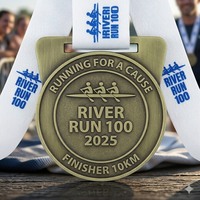[LuckyCraft/2026] Medaglia Sportiva Personalizzata in Bronzo Anticato con Rilievo 3D per Maratona River Run 100 e Premiazione per i Finalisti di Canottaggio