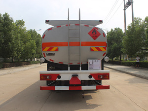 Camion-citerne pour le transport de méthanol et de pétrole brut - Product Image 6