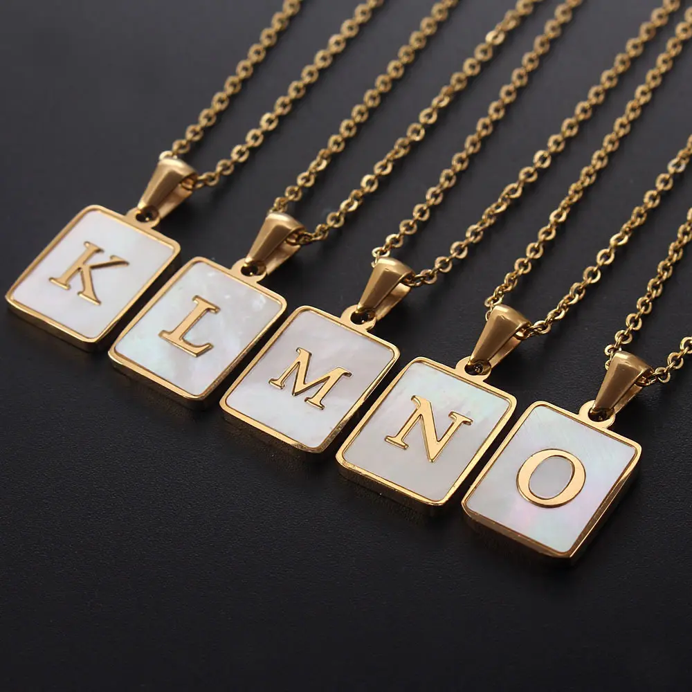 Personalized Non Tarnish Letter 18k Gold Plated Stainless Steel Necklace Dainty Couple Square Name Choker Necklace Wholesale