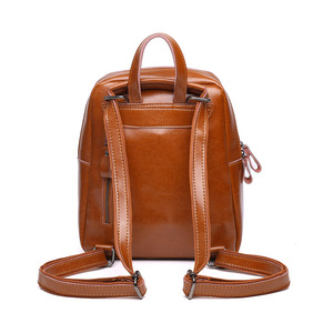 Vendita all'ingrosso di 2024 <span class=keywords><strong>borsa</strong></span> per <span class=keywords><strong>zaino</strong></span> in vera <span class=keywords><strong>pelle</strong></span> oliata per donne di lusso - Product Image 6