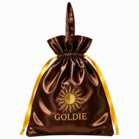 Étui de luxe personnalisé en satin avec cordon de serrage pour bijoux, sac de rangement de voyage, organisateur pour cosmétiques et souvenirs