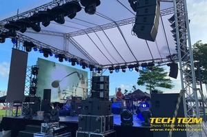 Escenario Portátil para Eventos al Aire Libre, de Aluminio y Madera Contrachapada de 4x8, con Altura Ajustable y Montaje Rápido - Product Image 6