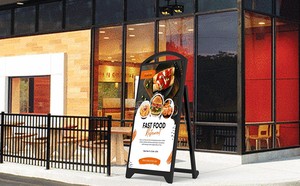 Écran d'affichage numérique 4K de 43 pouces, indice de protection IP65, pour une utilisation en extérieur dans les centres commerciaux et les magasins de détail, <span class=keywords><strong>avec</strong></span> prise en charge de l'animation - Product Image 3