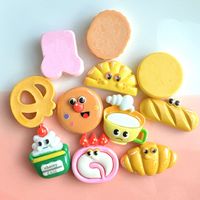 Breloques en résine en forme de pain, dessins animés, nourriture, décoration DIY pour coque de téléphone, chaussures