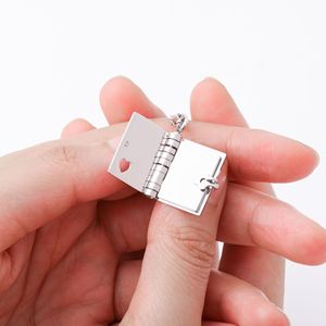 Fatingna Bijoux Nouveauté Mini Collier Pendentif Médaillon Livre d'Amour pour Couple Ouvrant-Fermant Étanche en Acier Inoxydable Or Diamant Perle - Product Image 2