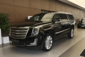 Vendita calda all'ingrosso della fabbrica per Cadillac <span class=keywords><strong>Escalade</strong></span> 2015-2020 kit del corpo anteriore con fendinebbia a LED paraurti per auto pezzo di ricambio - Product Image 6