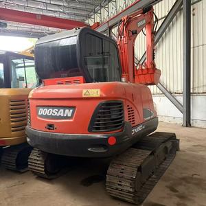 Excavadora de cadenas pequeña DOOSAN DX60-9 usada, original de Corea, 6 toneladas, motor ORIGINAL, pocas horas de trabajo, excavadora hidráulica pequeña para granja - Product Image 2