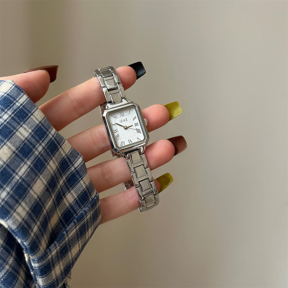 Montre Bracelet Vintage Ieke Pour Femme (occasion, En L'état)