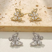 Boucles d'oreilles clous papillon en zircon, un accessoire en laiton élégant et haut de gamme pour les trajets quotidiens
