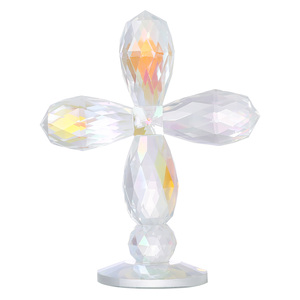 Cruz de Cristal de 6.88'' de Alto con Base de Vidrio, Figura Coleccionable, Decoración Tradicional Cristiana para Mesa, Cruz de Pascua - Product Image 1