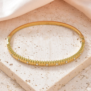 luminous embedded zircon 18k gold bulk wholesale sleek leaf texture anti-fade timeless feminine elegant <b>bangle</b> <b>bracelet</b> - Product Image 4