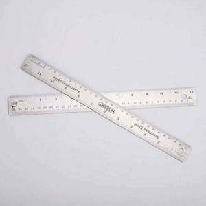 Règle de mesure numérique personnalisée en acier inoxydable avec support en liège Outil de sécurité à bord droit pour des mesures précises - Product Image 4