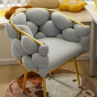 Goldbeiniger Samt-U-förmiger Einzelsessel Moderner Langlebiger Umweltfreundlicher Liegestuhl für Wohnzimmer im Casual-Lounge-Stil