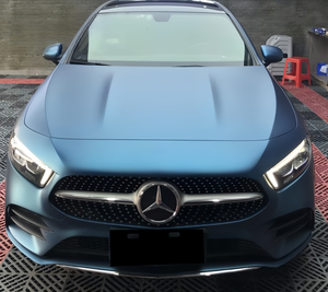 Rouleau de vinyle d'enveloppe de voiture bleu de qualité professionnelle avec base en PET à changement de couleur anti-rayures résistant aux UV pour film d'emballage de carrosserie de voiture - Product Image 2