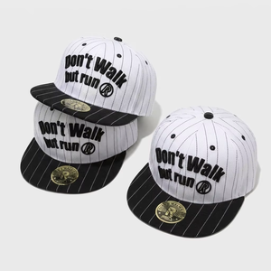 Cappello Snapback di Alta Qualità a 6 Pannelli con Patch Ricamata, Visiera Piatta Bicolore, Stile Hip Hop e <span class=keywords><strong>Basket</strong></span> - Product Image 2