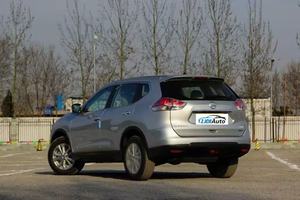 Auto <span class=keywords><strong>Nissan</strong></span> Usate Economiche 2014 <span class=keywords><strong>X</strong></span>-<span class=keywords><strong>Trail</strong></span> 2.0L CVT Edizione Comfort con Tetto Apribile, Interni Chiari, Opzione di Qualità a Basso Costo, SUV Compatto - Product Image 4