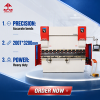 Presse plieuse CNC WC67K 200 tonnes 3200 mm entièrement automatique à servo-torsion pour le pliage de tôles métalliques, certifiée CE